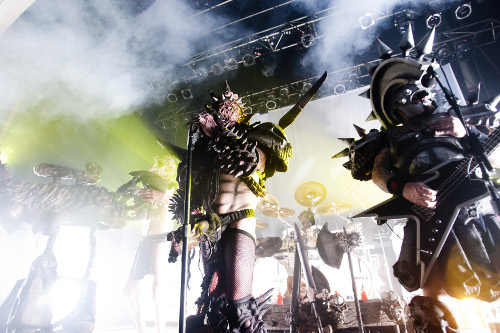 Image:GWAR_live_in_Toronto,_2008.jpg